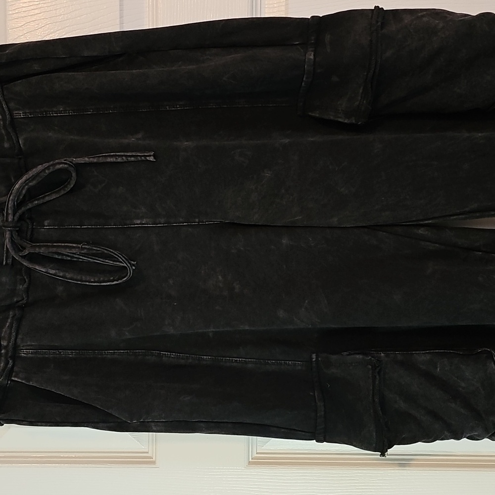 Ces Femme Black/Dark Gray Mineral Wash Wide Leg Cargo Pants, Size Large 10/12 - Picture 15 of 16